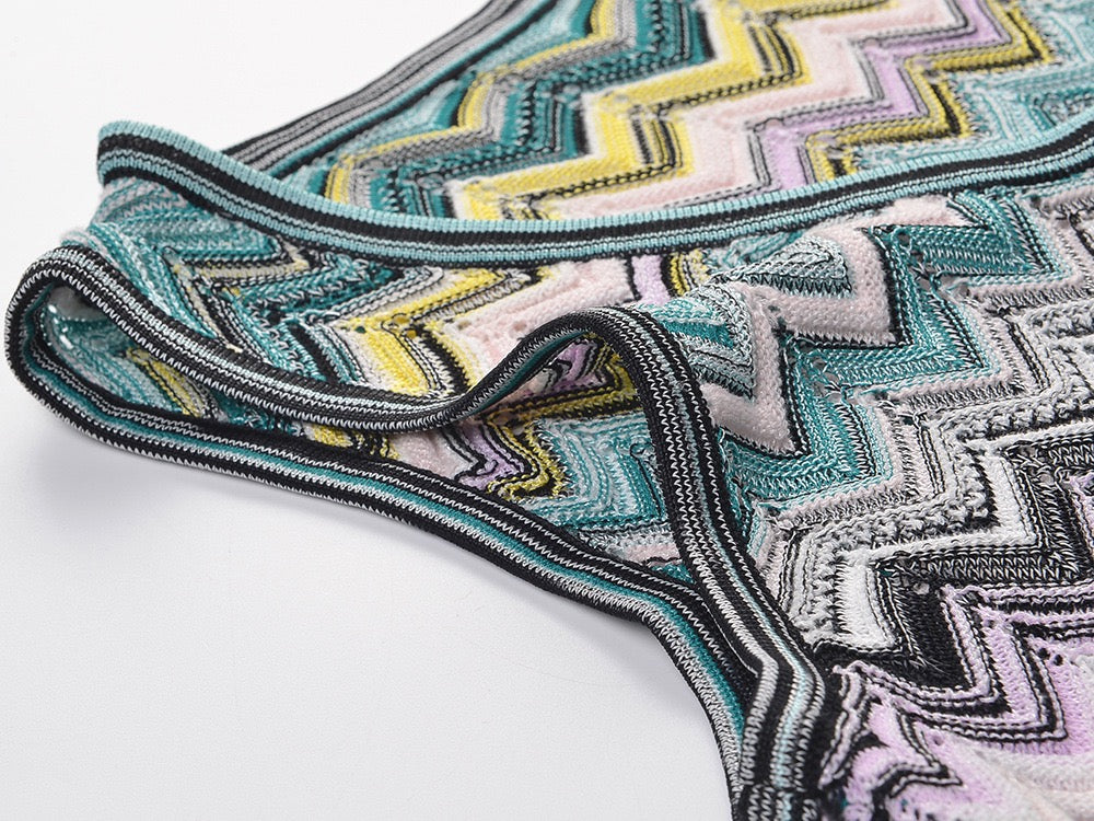 ROBE LONGUE TRICOT CHEVRON — ÉDITION RIVIERA